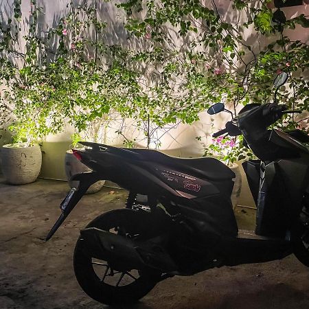 The London Residences Boutique Hotel Canggu Exteriör bild